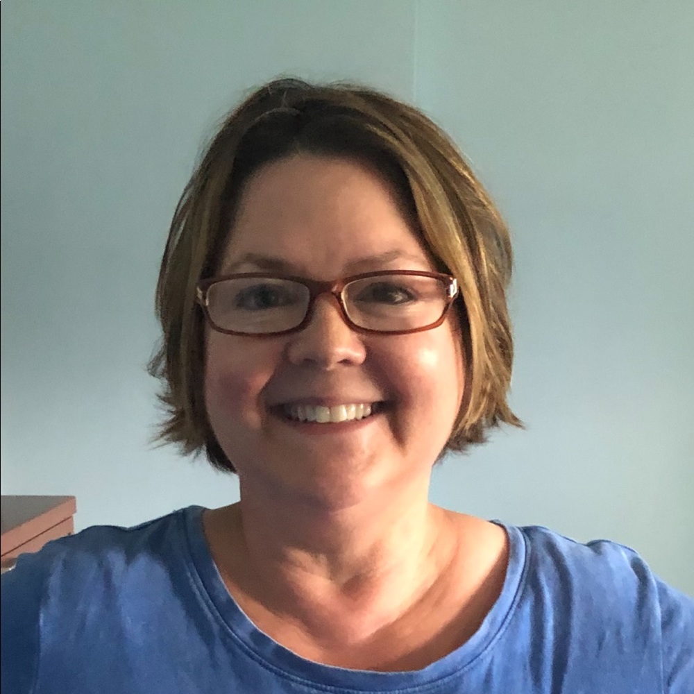 Meet your Posher, Laura